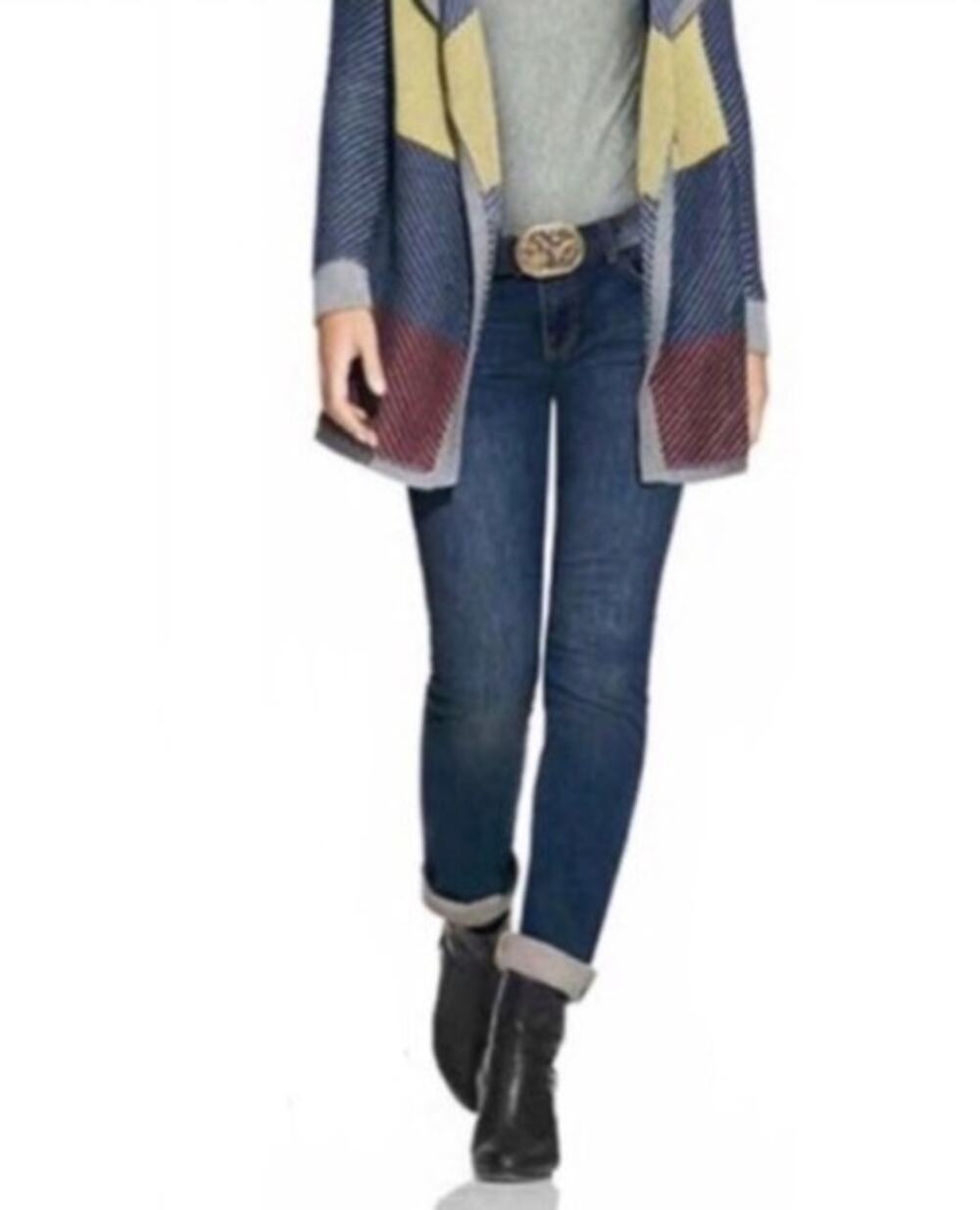 CAbi Jeans Size 8 Blue Straight Leg Denim Jeans Style# 514 RN#54077